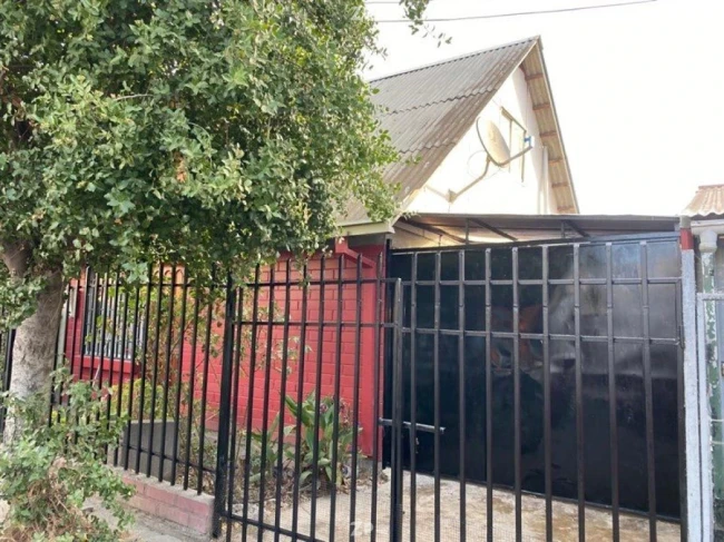 En venta casa de dos pisos en Villa Don Sebastián