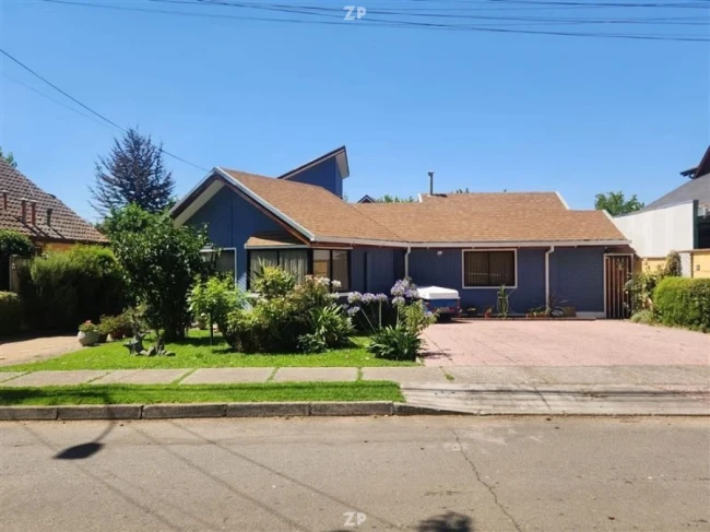 En venta casa en el sector las Rastras condominio Jardín de la Esmeralda