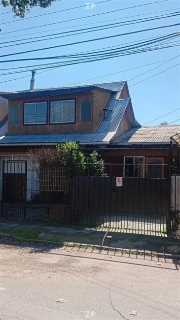 En venta acogedora y funcional vivienda de dos niveles