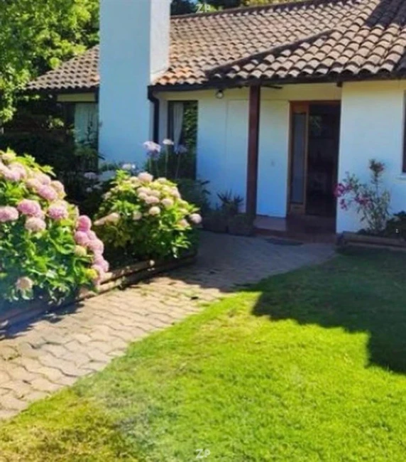 En venta casa con insuperable ubicación en Parque Universitario