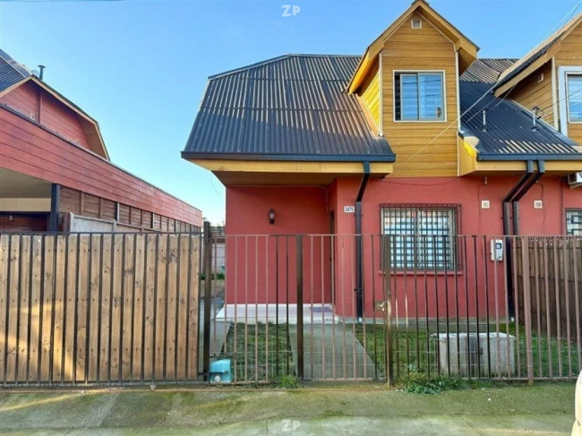 En venta cómoda y hermosa Casa en Villa Bicentenario