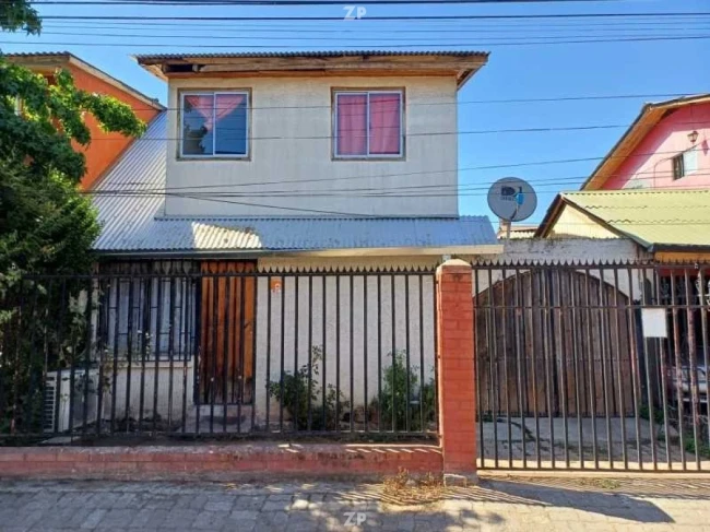En venta acogedora vivienda pareada de dos pisos