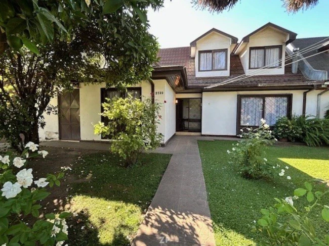 Venta de casa en condominio cerrado Sector Norte