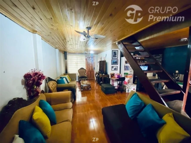 Se vende una espectacular casa con local comercial