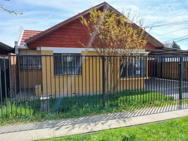Se vende espaciosa casa en Parque Residencial