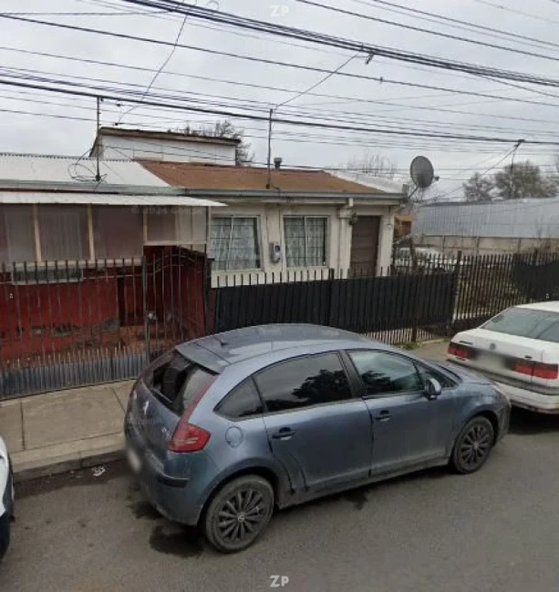 Se vende propiedad ubicado en calle Flores Millán