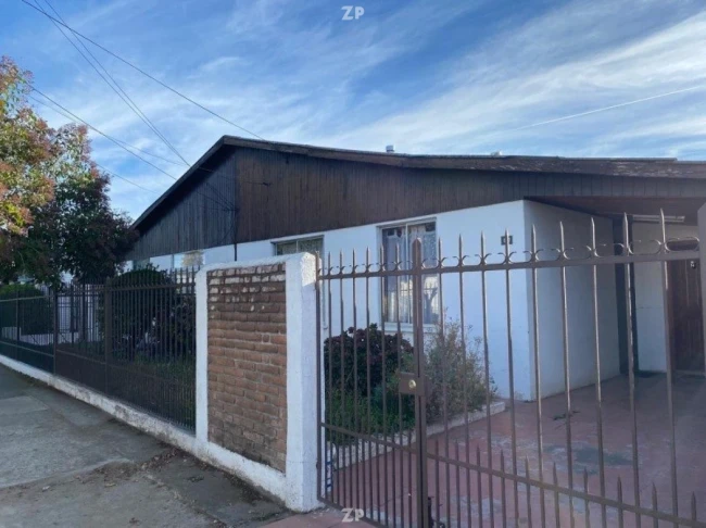 SE VENDE CASA CÉNTRICA EN LINARES