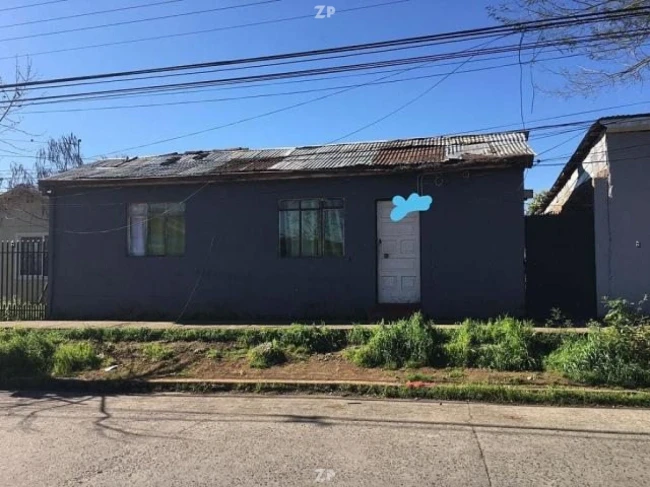 Se Vende terreno con casa, sector Santa Elvira