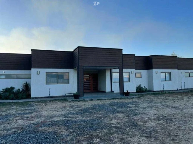 Casa en venta con amplios espacios y excelente distribución
