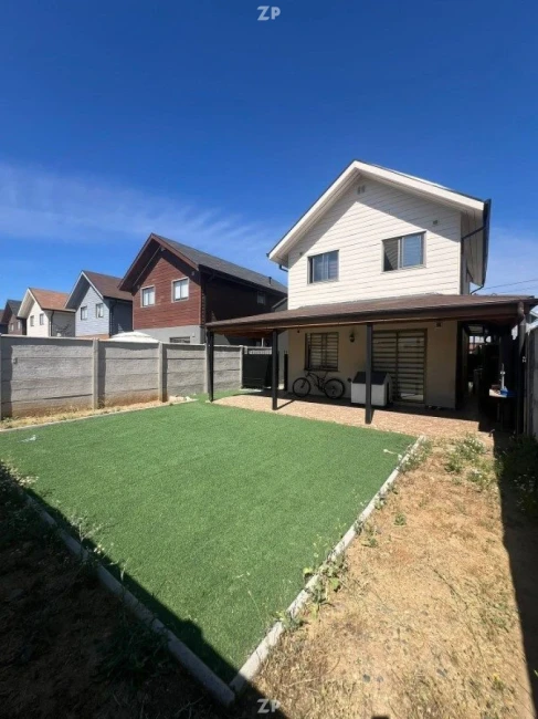 En venta casa en Parque San Valentín