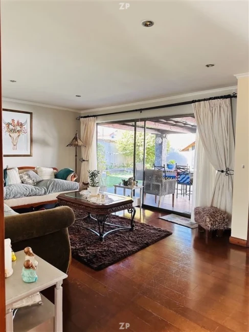 En venta casa Ubicada en el mejor barrio de Chillan.