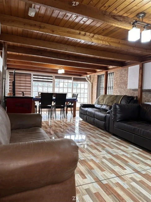 Se vende espaciosa casa en Villa Emanuel Chillán