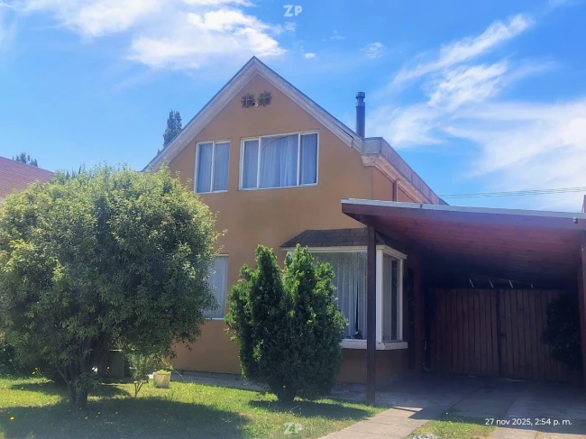 En venta Casa en la ciudad de chillan en la villa Barcelona,