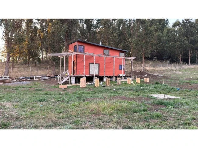 En venta espectacular casa en parcela de 6.400 m rodeada de huertos 