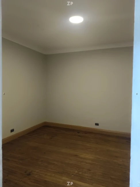 SE ARRIENDA AMPLIO DEPARTAMENTO EN SANTIAGO CENTRO