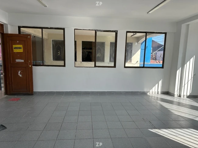 Arriendo local comercial pleno centro de Buin