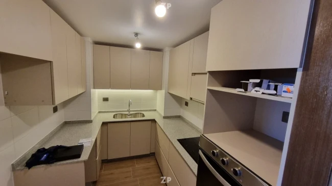 Amplio 2D/2B tipo mariposa con terraza y estacionamiento