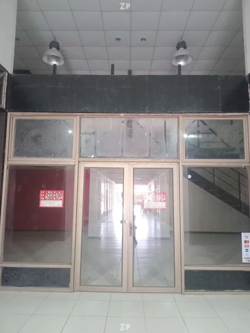 Amplio local comercial para arriendo en Talagante 