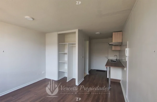 DEPARTAMENTO EN VENTA - A PASOS DEL METRO SANTA ANA
