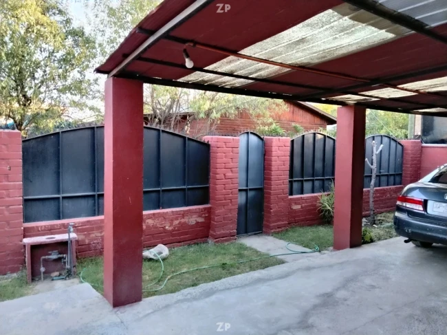Casa de 2 pisos en venta cerca de Casino Monticello – Angostura