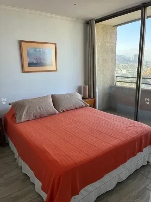 Arriendo lindo departamento 2 ambientes, cercano a  Plaza Baquedano