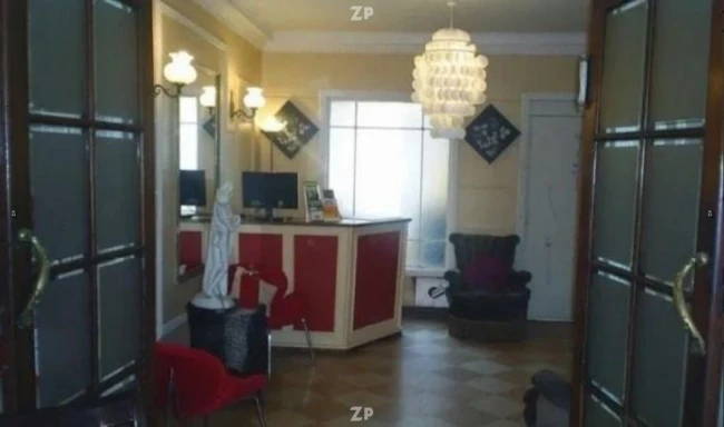 SE VENDE Edificio de seis pisos completo además con ascensor.