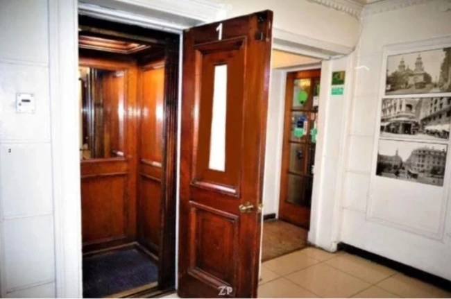 SE VENDE Edificio de seis pisos completo además con ascensor.