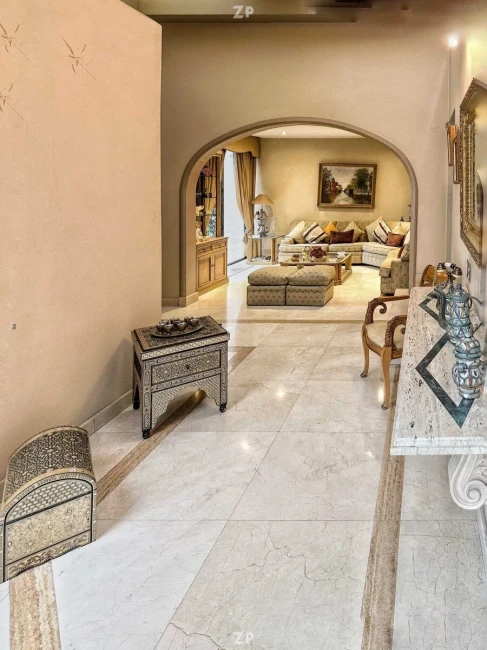 Casa en venta estilo mediterráneo en sector residencial