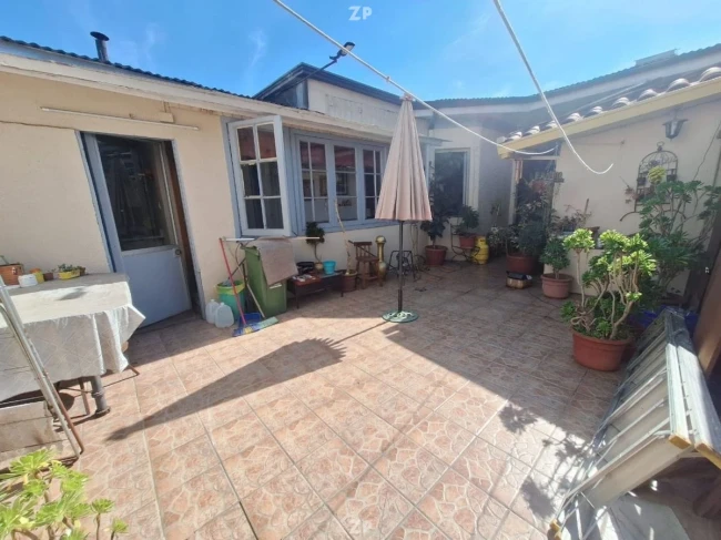 En venta Casa con patio patio ubicada en la comuna de Santiago