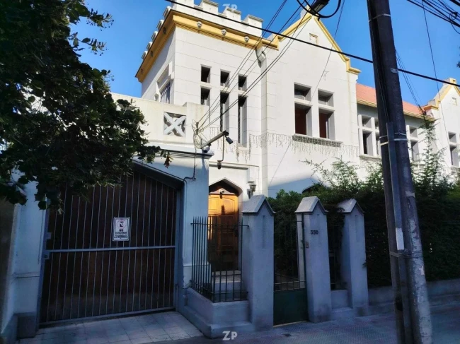 En venta exclusiva propiedad en Barrio Italia