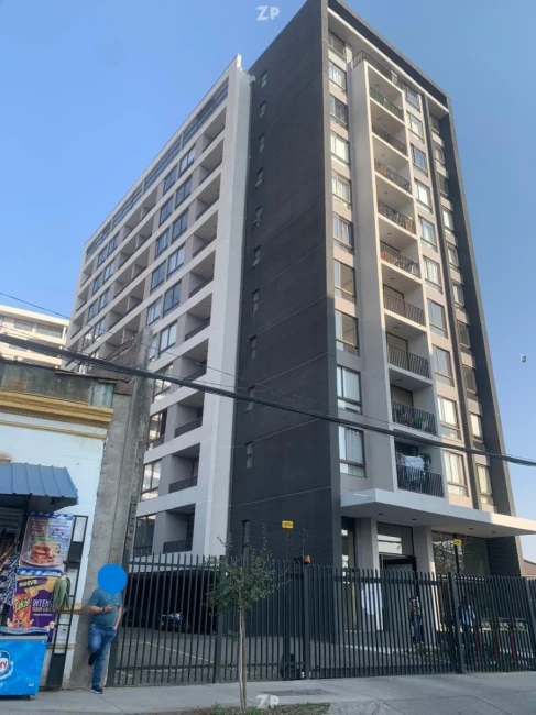 CASA CON DOS LOCALES COMERCIALES