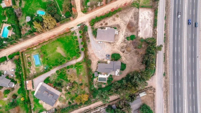 Parcela de 5.200 m² ubicada en condominio don benedicto, Peñaflor,