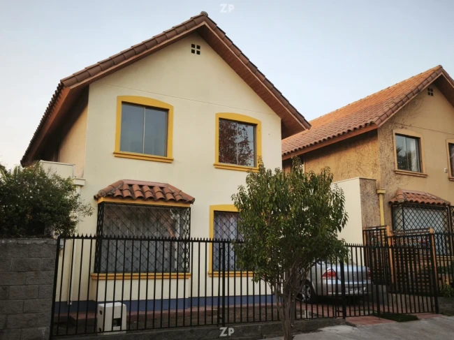 ARRIENDO CASA MODELO INDIVIDUAL
