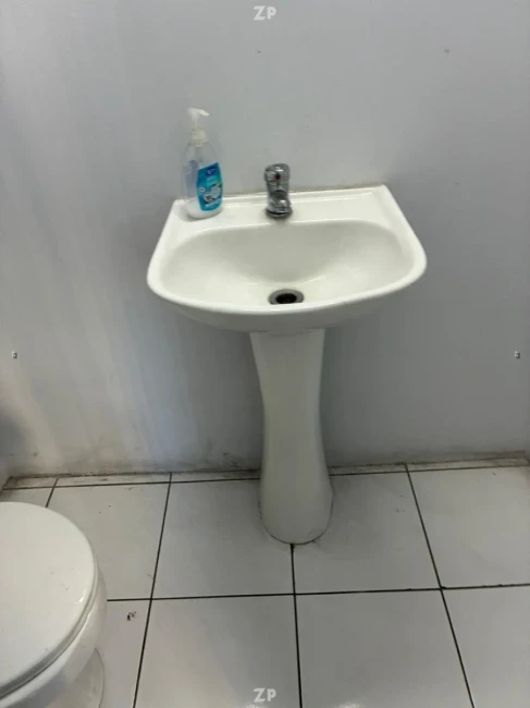 Departamento en venta con áreas de circulación bien iluminadas