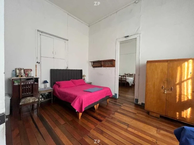 Excelente oportunidad para vivir o invertir en pleno Santiago Centro!