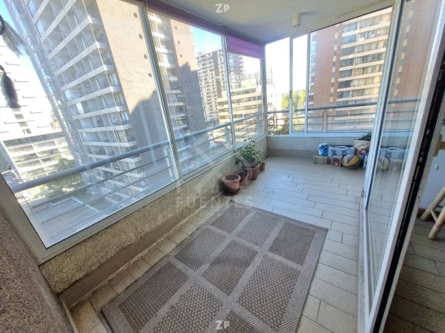 Venta de departamento Villa Frei, excelente conectividad