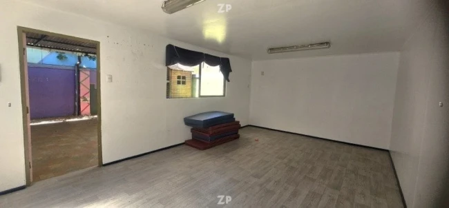 Se vende por traslado casa comercial en excelente estado, en Barrio República