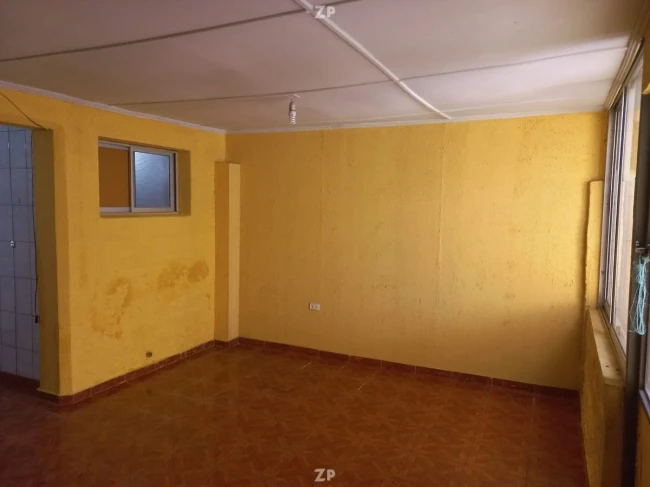  En venta Casa de 2 pisos que esta ubicada en el Pje. Longavi