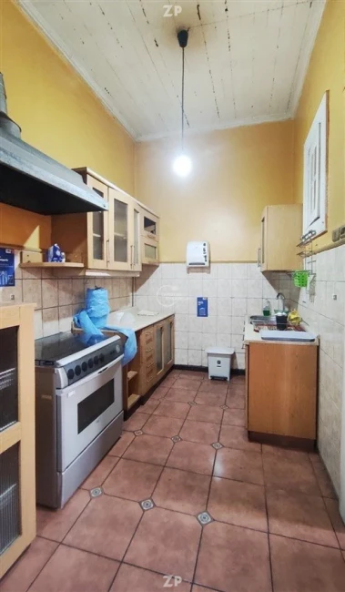 En venta Exclusiva casa de 2 piso estilo clásico en barrio residencial de YUNGAY