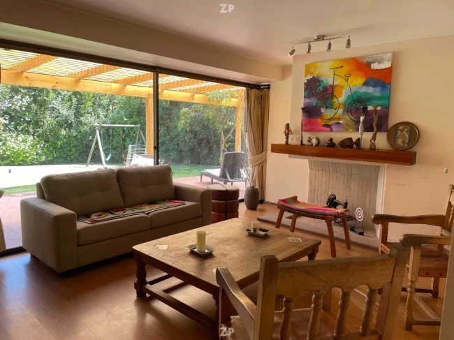 En venta Amplia y acogedora casa en el corazón de Huechuraba