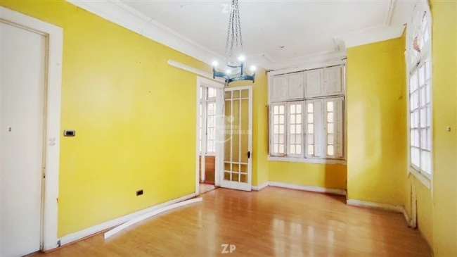 En venta Exclusiva casa de 2 piso estilo clásico en barrio residencial de YUNGAY