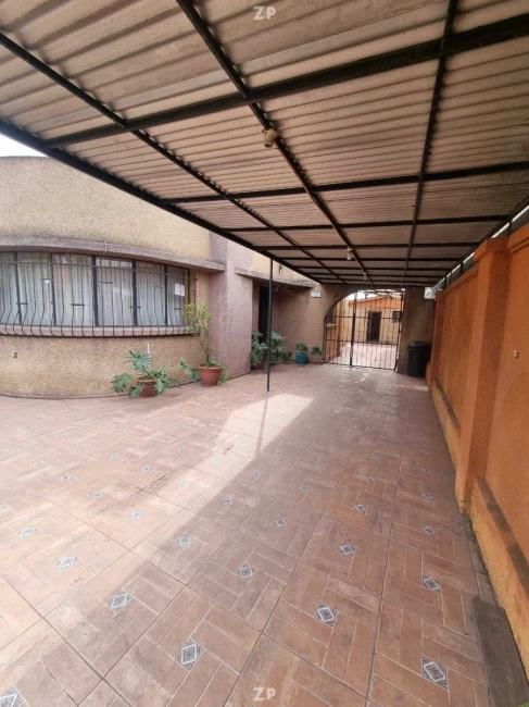 En venta Excelente conectividad en Conchalí Casa + Propiedad secundaria 
