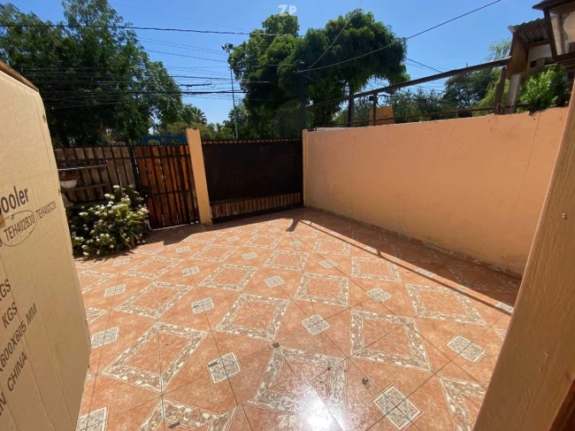 Se vende amplia casa aislada, 2 pisos ubicada en santiago