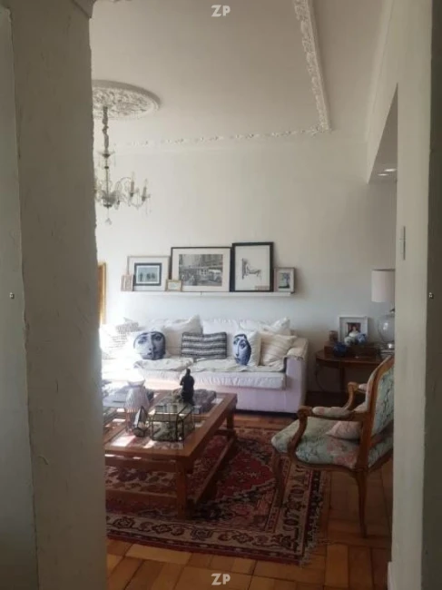 Se Vende hermosa y amplia casa en la comuna de Santiago