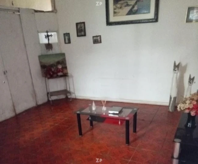 Se Vende casa en Santiago Centro, construcción clásica