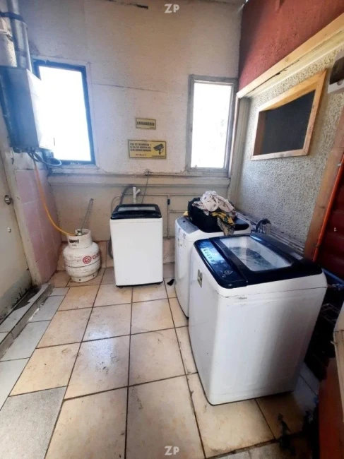 En venta espaciosa casa por 65.000 U.F, en Santiago
