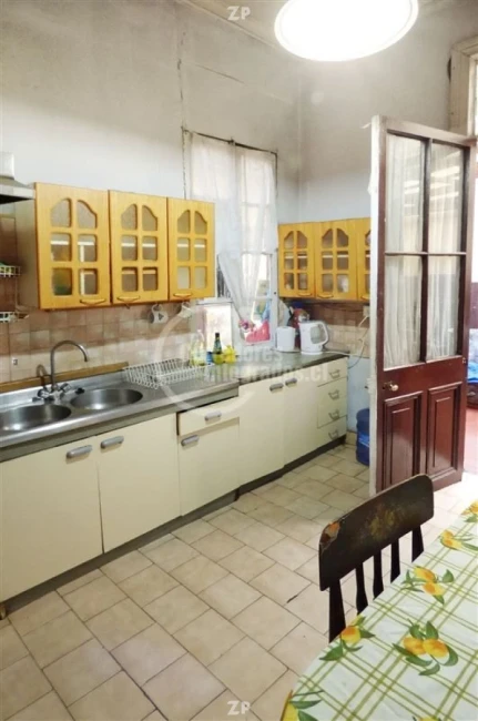 En venta Cómoda casa en barrio tranquilo. Posibilidad de uso habitacional