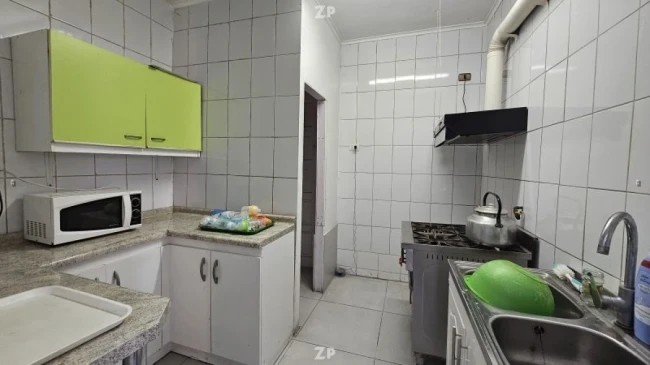 Se vende por traslado casa comercial en excelente estado, en Barrio República