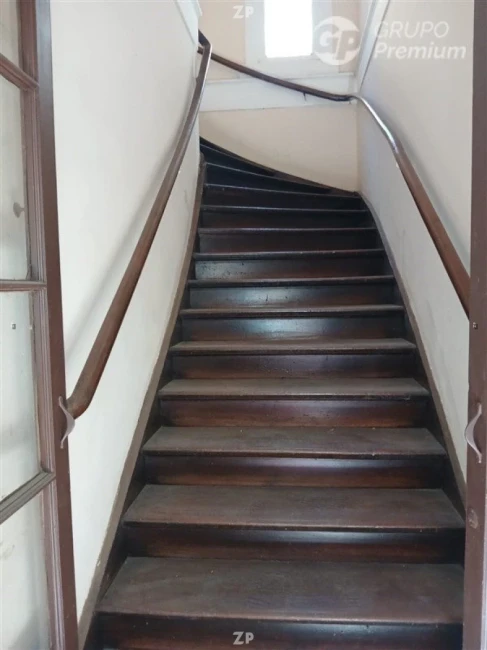 Se vende una amplia y funcional propiedad en segundo piso, ubicada en santiago