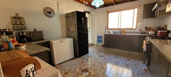 Parcela de casi 4 Hectáreas con 2 Casas, Piscina y Vista Panorámica | Melipilla